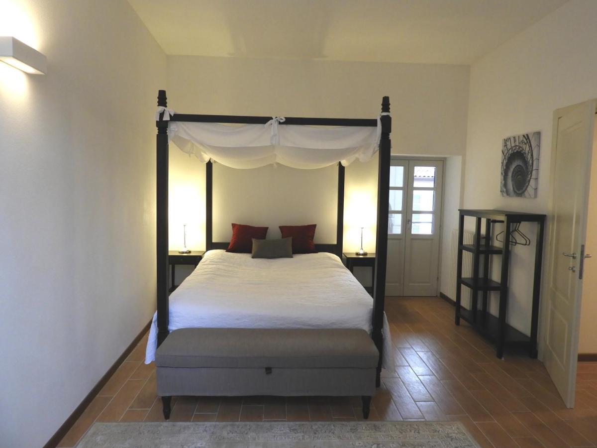 Villa Maghetti - Modernized Flat In Historic Palazzo In The Center Of ルイーノ エクステリア 写真