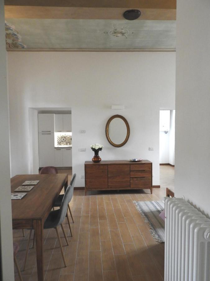 Villa Maghetti - Modernized Flat In Historic Palazzo In The Center Of ルイーノ エクステリア 写真