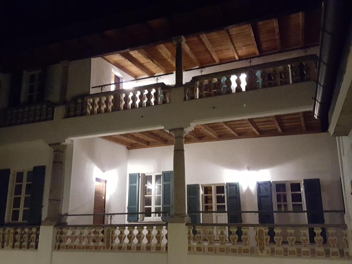 Villa Maghetti - Modernized Flat In Historic Palazzo In The Center Of ルイーノ エクステリア 写真