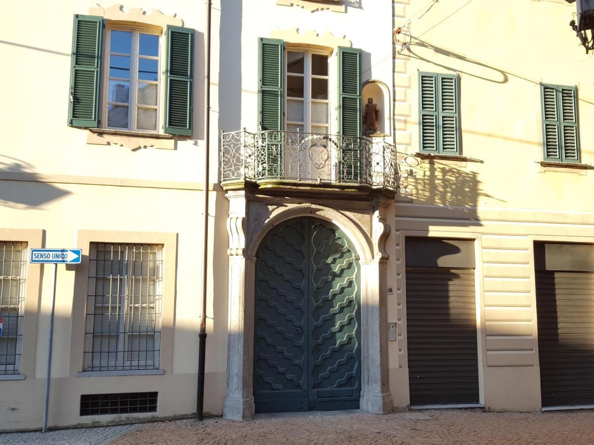 Villa Maghetti - Modernized Flat In Historic Palazzo In The Center Of ルイーノ エクステリア 写真
