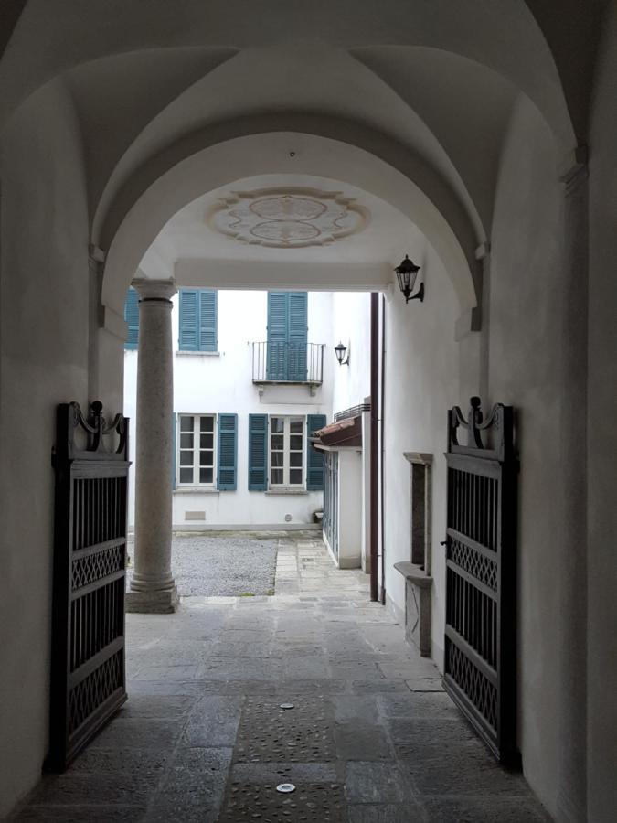 Villa Maghetti - Modernized Flat In Historic Palazzo In The Center Of ルイーノ エクステリア 写真